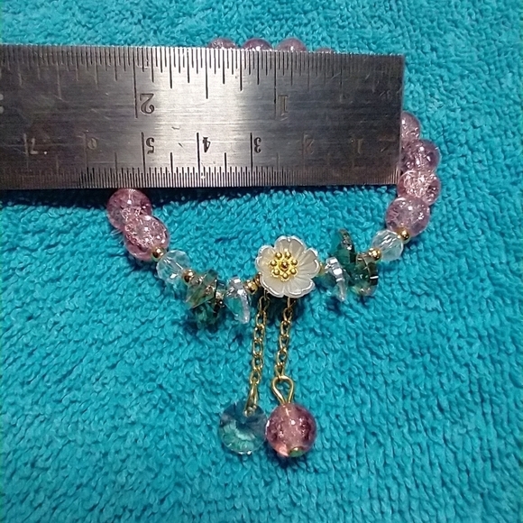 Pink green clear cracked glass beads flower floral stretch bracelet - Picture 4 of 4